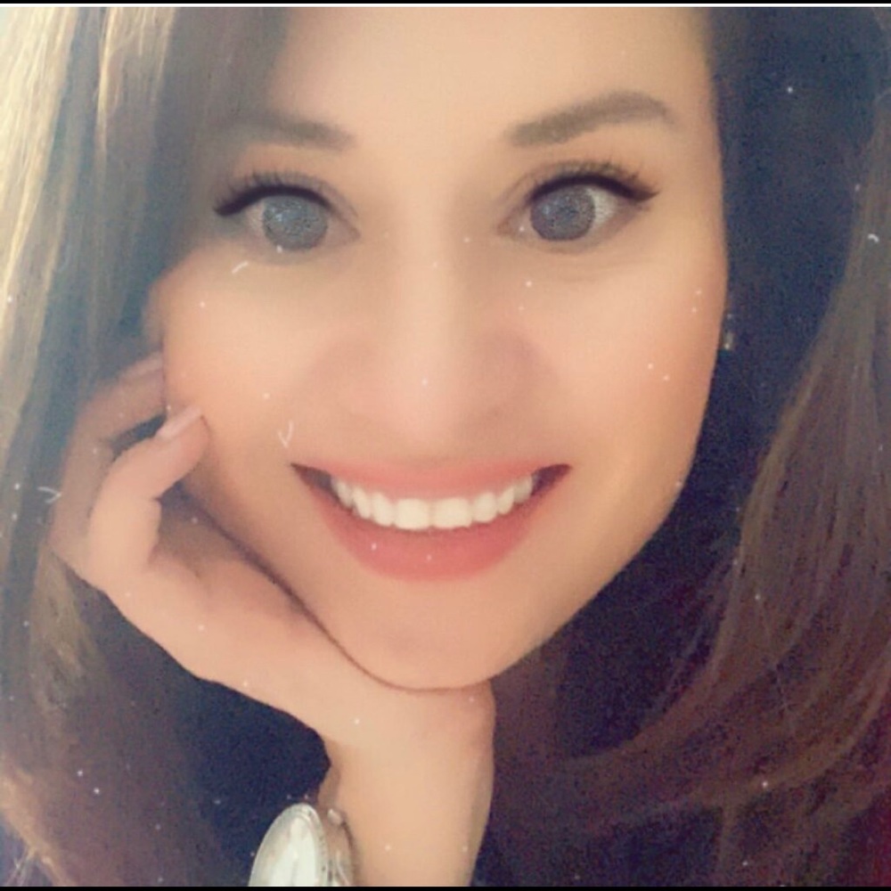 Meet your Posher, Sandra